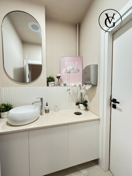 Ion Mihalache  Spatiu comercial modern